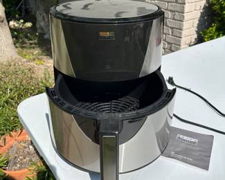 NEW Bella Airfryer