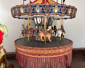 TONY DUQUETTE TABLE DECOR CAROUSEL