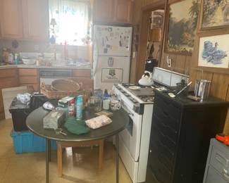 Woodbridge, NJ Estate Sale