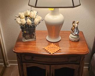 Pair nightstands  $31.25