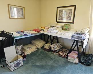 LOTS OF LINEN