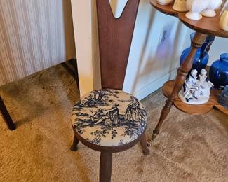 ANTIQUE SEWING WHEEL CHAIR