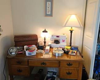 MAPLE CONANT BALL DESK