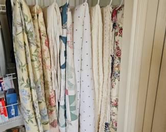 MANY QUILTS