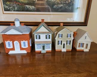 WILLIAMSBURG FINE CHINA COOKIE JARS
