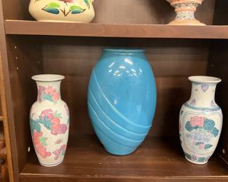 Chinese Chinoiserie Porcelain Vases - Art Glass Vase Blue w/White