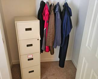 File cabinet 