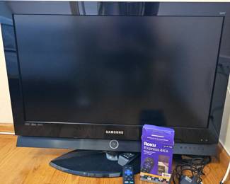 Lot #149 - Samsung LN-S3292D 32" Wide LCD HDTV