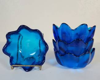 Lot #20 - Blenko Blue Art Glass Tulip Bows Set of Four.