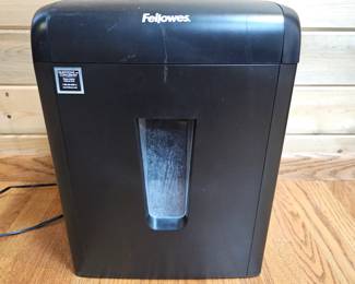 Lot #125 - Fellowes Microshred 10MC 10-Sheet Micro-Cut Shredder, Black