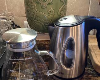 Glass Pitcher with Lid and Cordless Water Kettle 