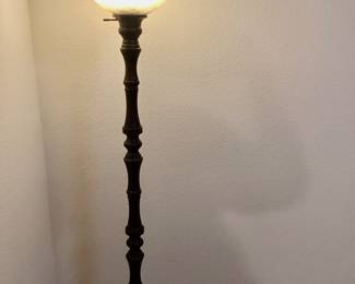 Floor lamp