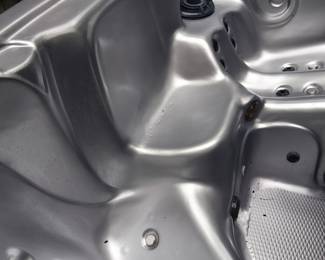 SEA-CREST 6 Person STAINLESS STEEL CLEAN HOT TUB/JUCUZZI. Manufactured in South Georgia. Purchased at Douglas Blvd at Billiards and Hot Tubs or Spas in 2005