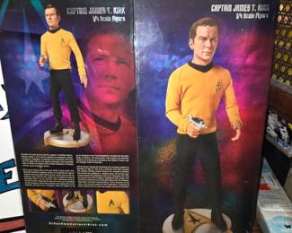 StarTrek "Captain Kirk"  box Sleeve