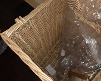 It has hangers stored in it right now