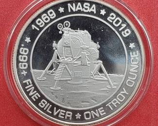 1969-2019 Apollo 11 Commemorative Round, 1 toz .999 Silver in Airtite
