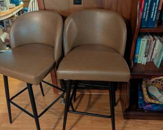 Nice newer barstools