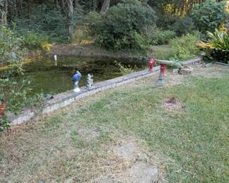 Outdoor yard items