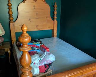 Queen size bed