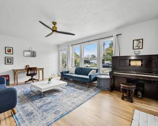 piano , chair