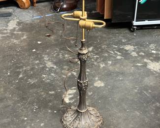 Antique-Style Ornate Dual-Socket Lamp Base