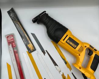 DeWalt DW938 18V Cordless Reciprocating Saw w/ Case & Blades