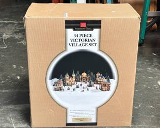 Member’s Mark 34-Piece Victorian Village Set (2005)