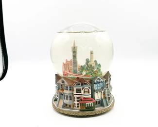 Three Jays Imports San Francisco Snow Globe – Wind-Up