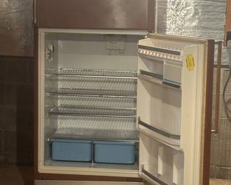 Vintage Frigidaire Refrigerator/Freezer