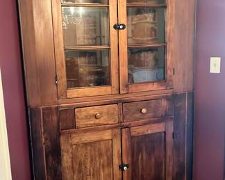 corner cabinet