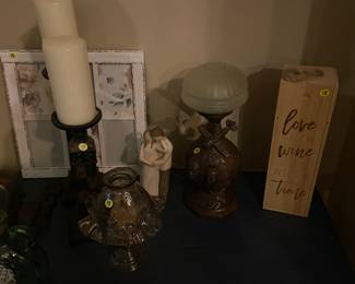Plenty of decor items!