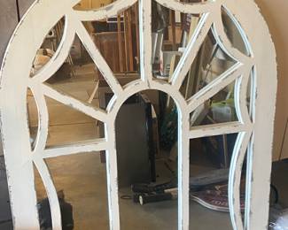 Wall mirror.