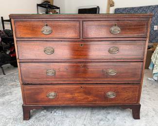 Beautiful English mahogany chest