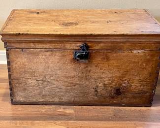 ANTIQUE WOOD TRUNK