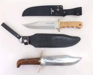 2 LARGE Wood Handled Fixed Blade Bowie Knives in Sheaths 
