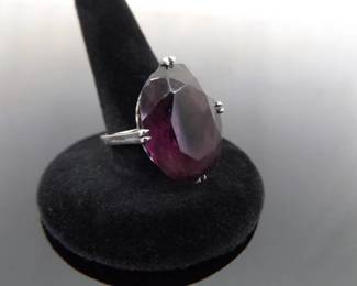 .925 Sterling Silver Amethyst Cocktail Ring Size 6.5
