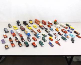 Lot of AS NEW etc. Modern Loose 1/43 and 1/64 Die Cast Vehicles
