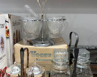Vintage condiment serving items.