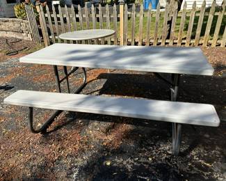 Lifetime folding picnic table