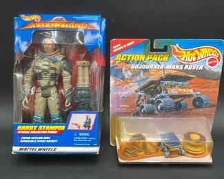 2 Hot Wheels Toys