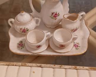Miniature tea service