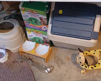 Pet supplies
