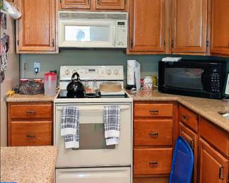 Kitchen Cabinets, Dropin Stove, Microwave