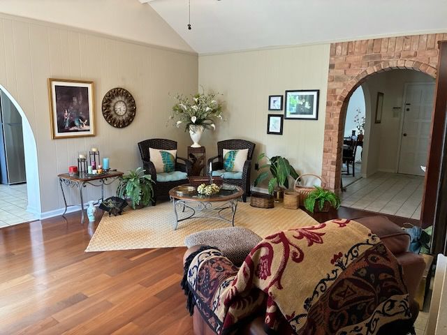 Florals, candles, art, decorative items, plant stand