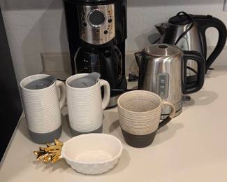 Coffee Mate, 2 Tea Kettles Travel Mugs