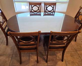 Pedestal Dinner Table With 6 Chairs