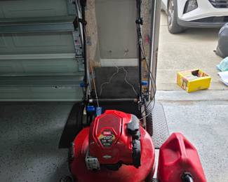 (55) Toro Recycler 22" Smartstow Mower $195