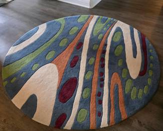 (42) Safavieh 6' Round "Soho" Area Rug $165