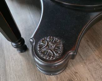 (18) Pedestal Dining Table w/6 Ladderback Chairs 60" $750