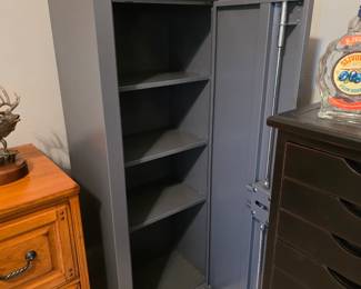 (48) Cabela Locking Lightweight Safe 21"Wx16"Dx55"H $95